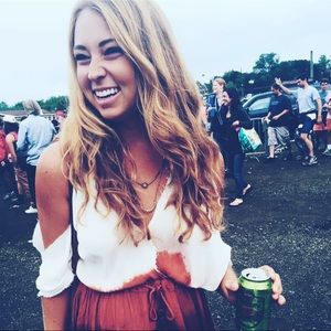 Meet your Posher, Mikaela